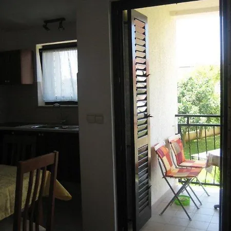 Apartment With A Parking Space Valbandon, - 7304 Fazana