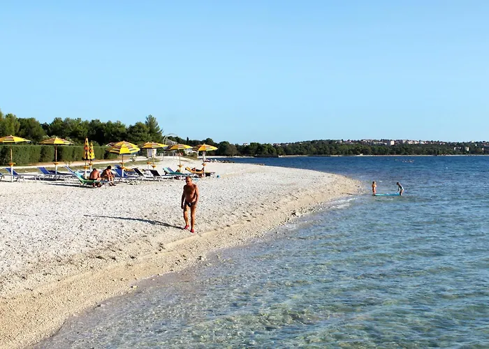 With Parking Space Valbandon, - 7304 Διαμέρισμα